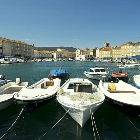 La località più grande dell’isola.